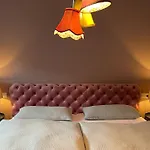 דירה Louise Boutique 3 *